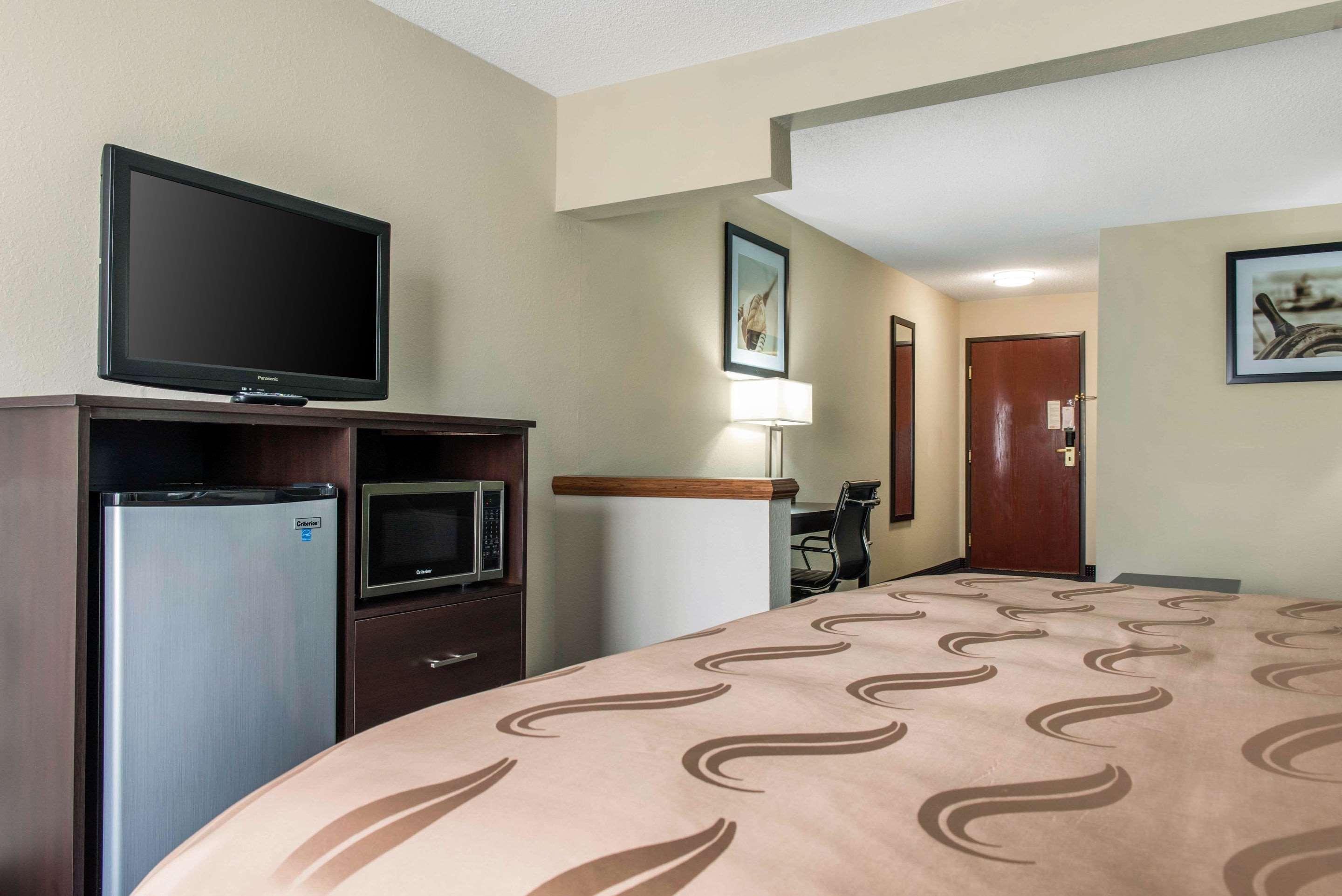 Quality Inn & Suites Anderson I-69 Exterior foto