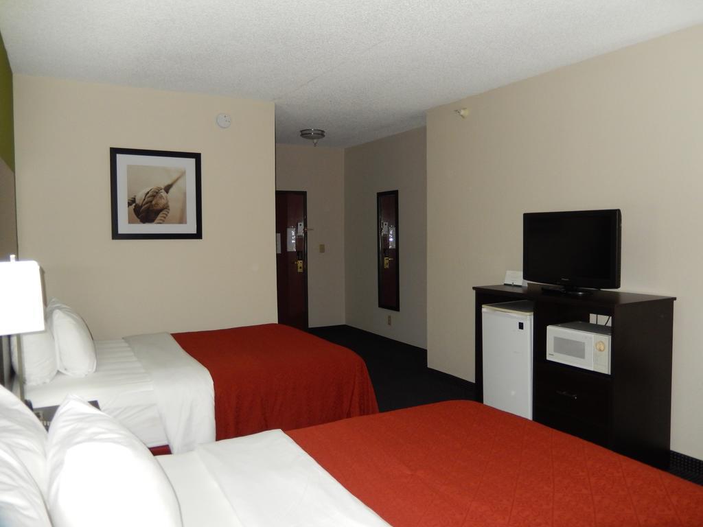 Quality Inn & Suites Anderson I-69 Exterior foto