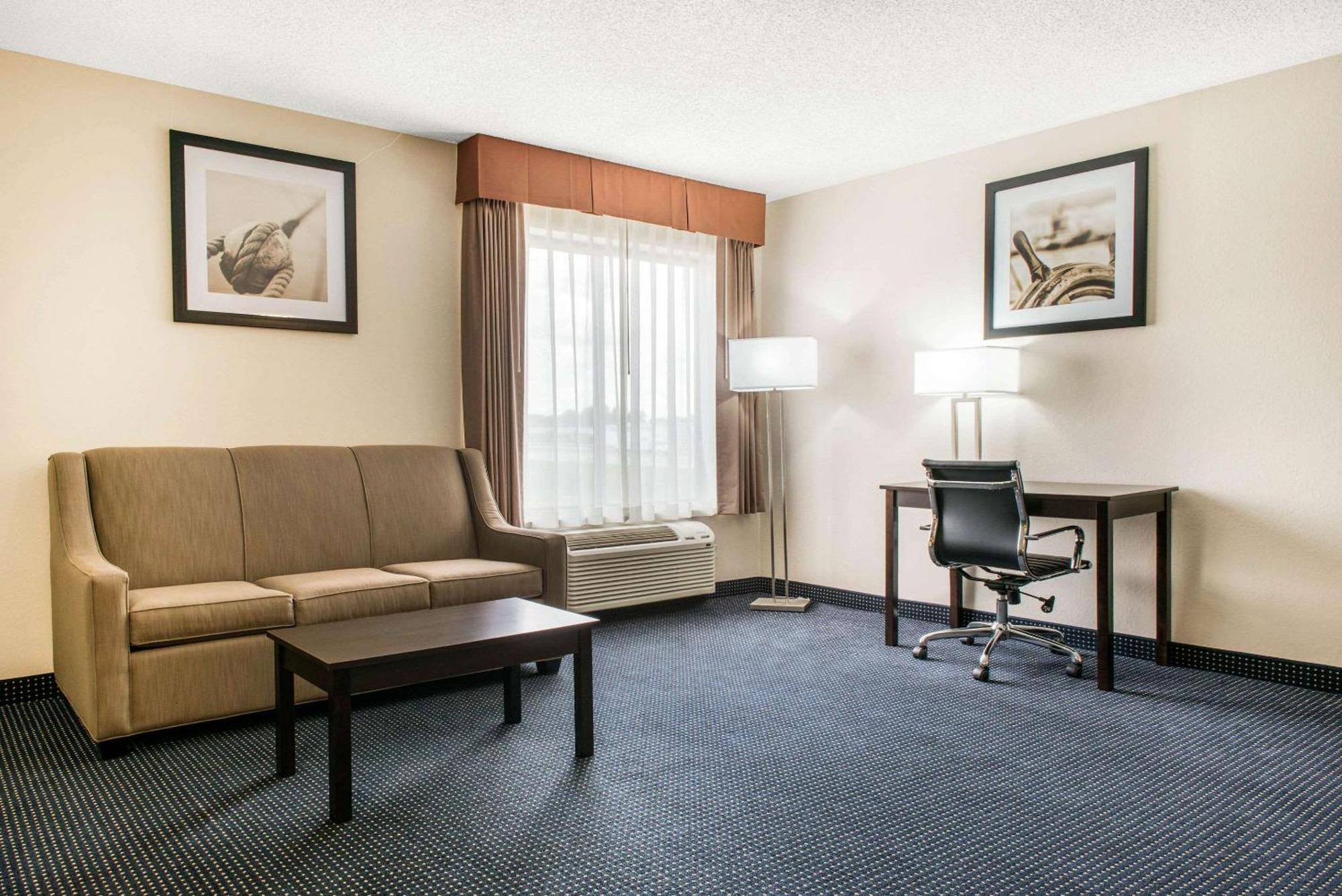 Quality Inn & Suites Anderson I-69 Exterior foto