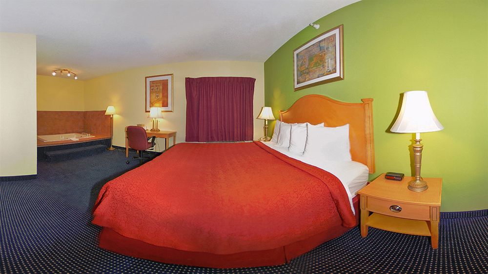 Quality Inn & Suites Anderson I-69 Exterior foto